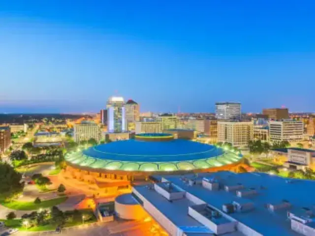 Hotels with Jacuzzi in Kansas