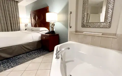 Dover Garden Suites