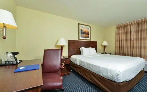 Mainstay Suites Dover