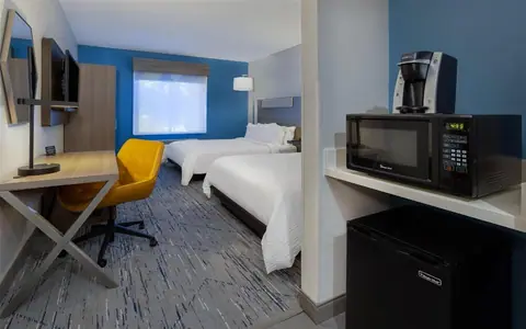 Holiday Inn Express & Suites Tampa-I-75 @ Bruce B. Downs, an IHG hotel