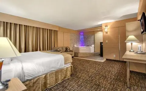 Ocean Beach Palace Hotel and Suites