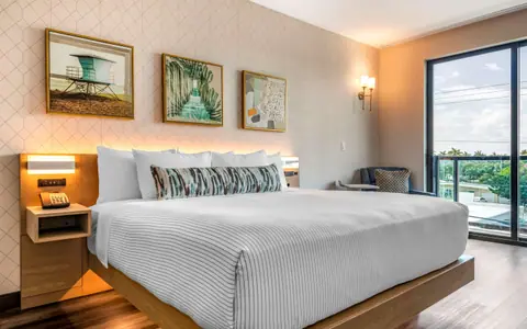 Cambria Hotel Fort Lauderdale Beach