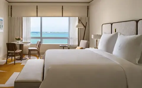 Four Seasons Hotel Miami