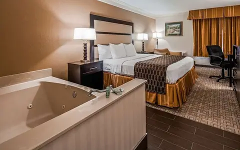 Best Western Inn & Suites of Macon