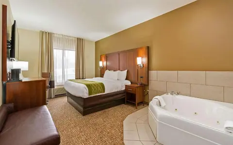 Comfort Inn & Suites Augusta Fort Eisenhower Area