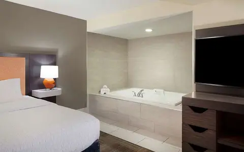 Hampton Inn & Suites Charleston/West Ashley