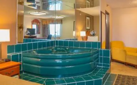 Quality Inn Airport
