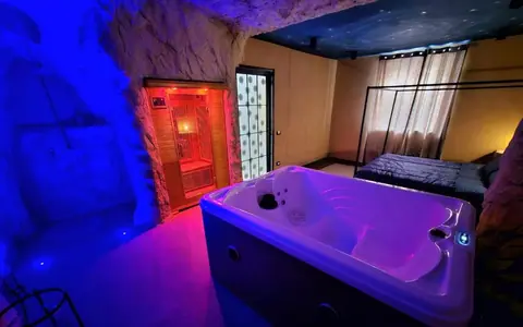 Hotel 43