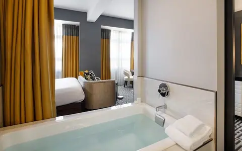 Hotel Metro, Autograph Collection