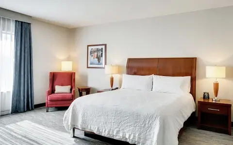 Hilton Garden Inn Milwaukee Airport