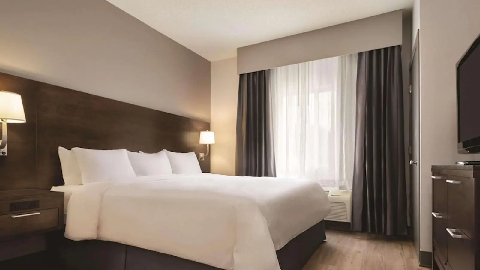 Hotels in Rockford, Illinois