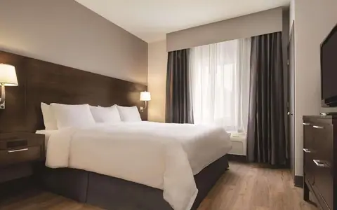 Radisson Hotel & Conference Center Rockford