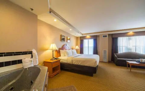 Ambassador Hotel Milwaukee