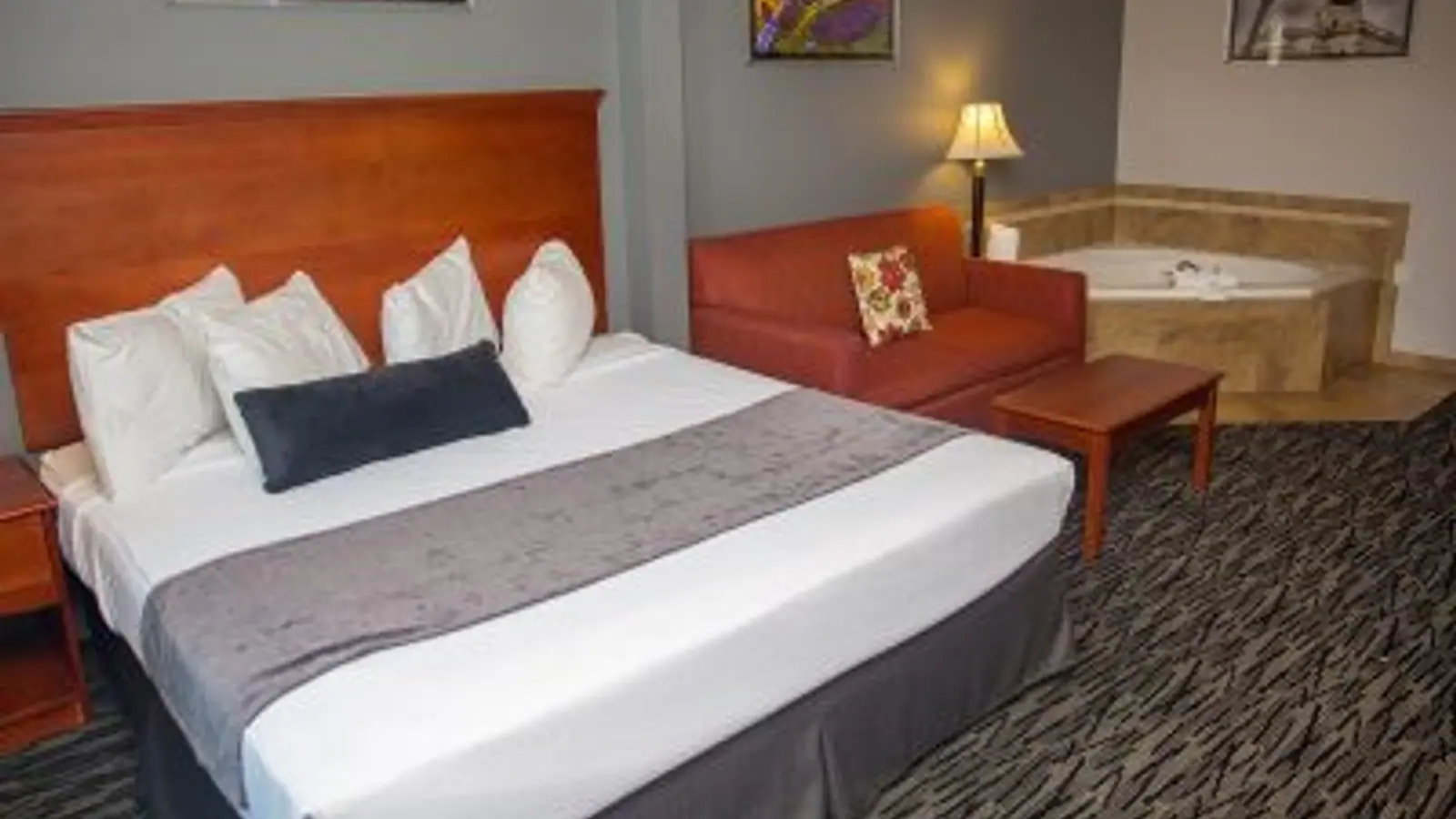Hotels in Bloomington, Illinois