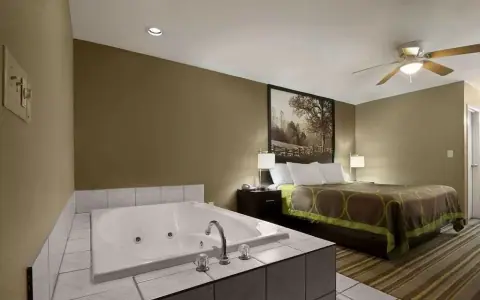 Baymont by Wyndham Tupelo