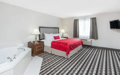 Ramada by Wyndham Springfield North