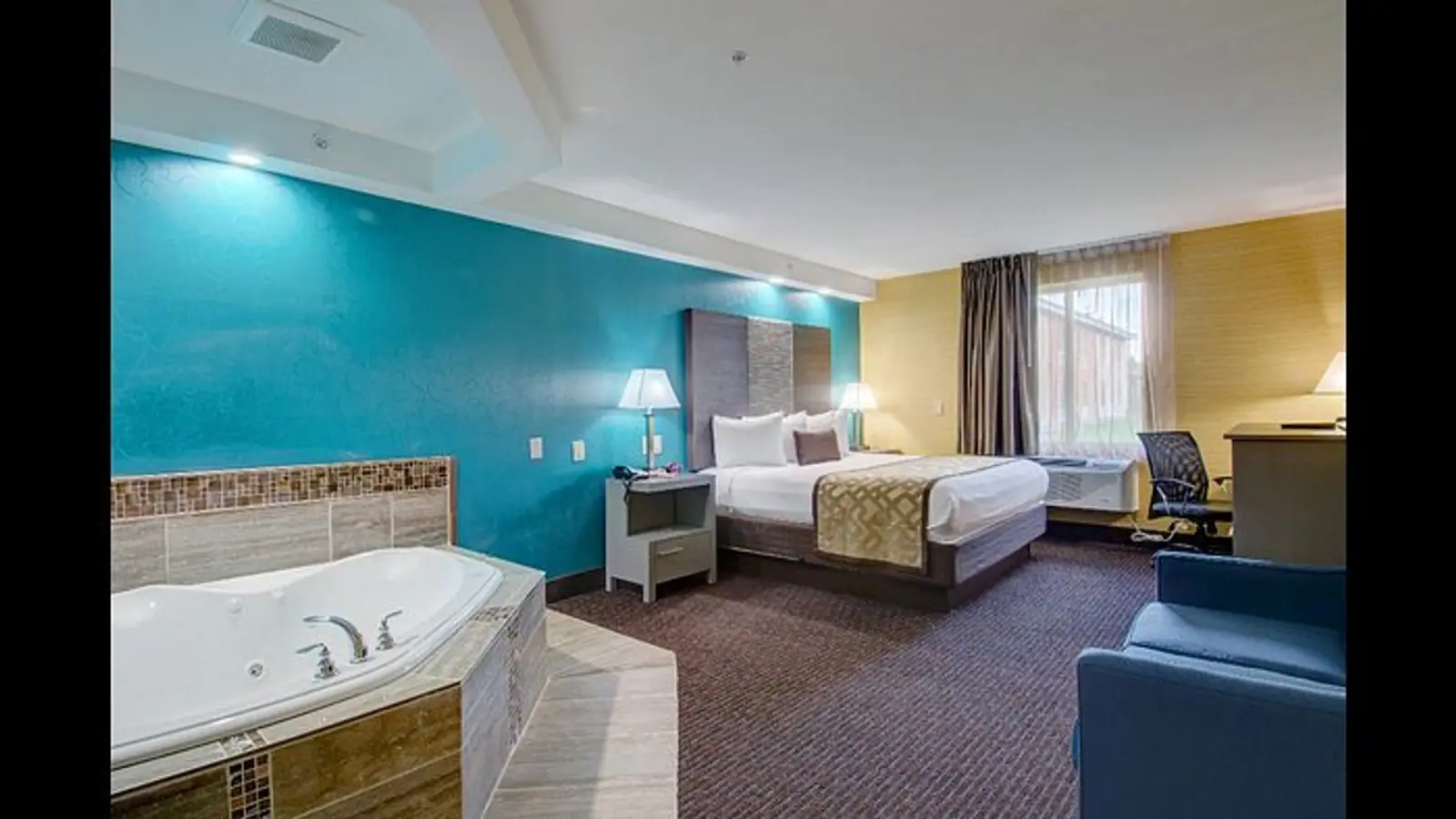 Hotels in Plymouth, Wisconsin