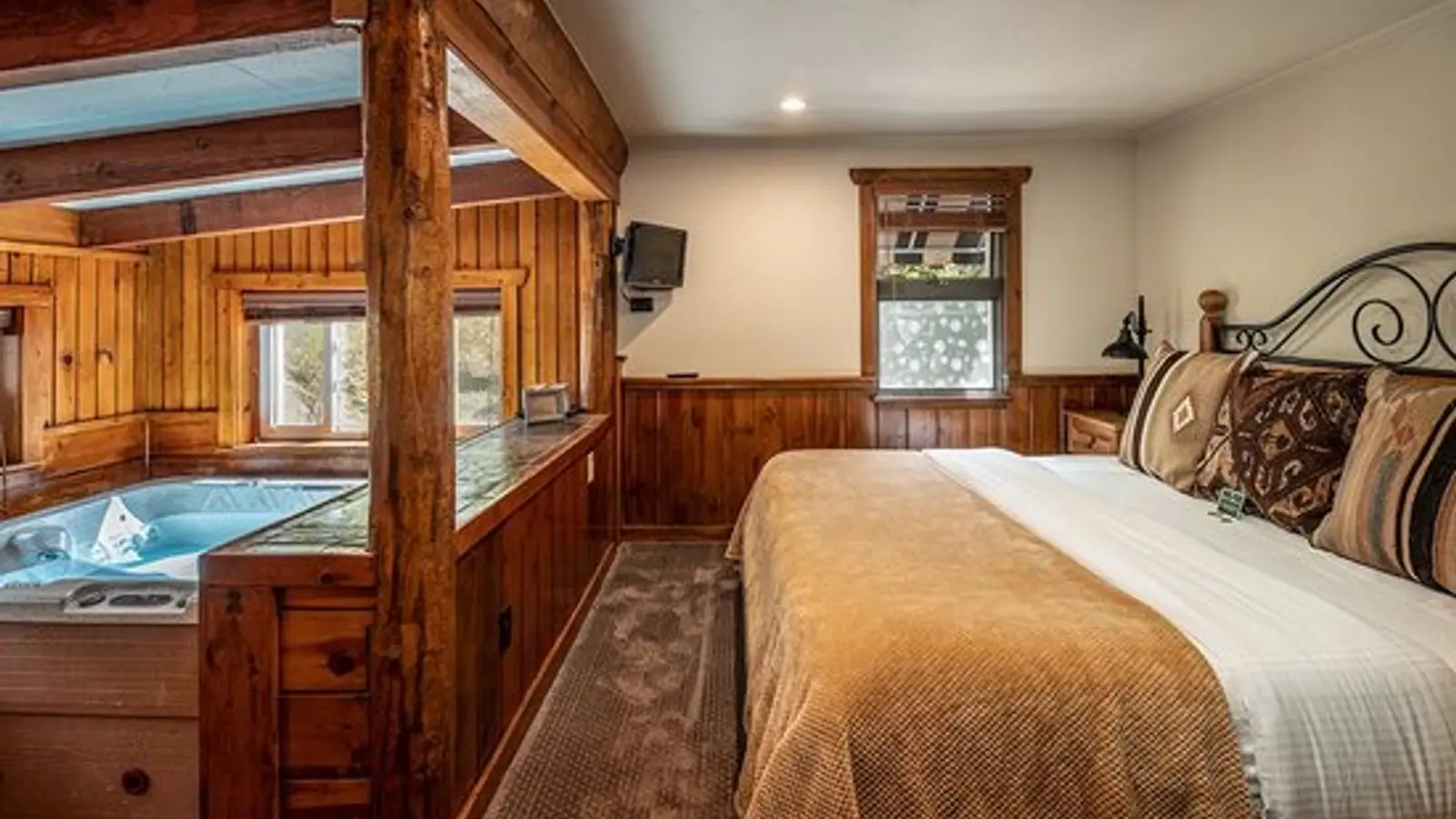 Hotels in Madison, Indiana