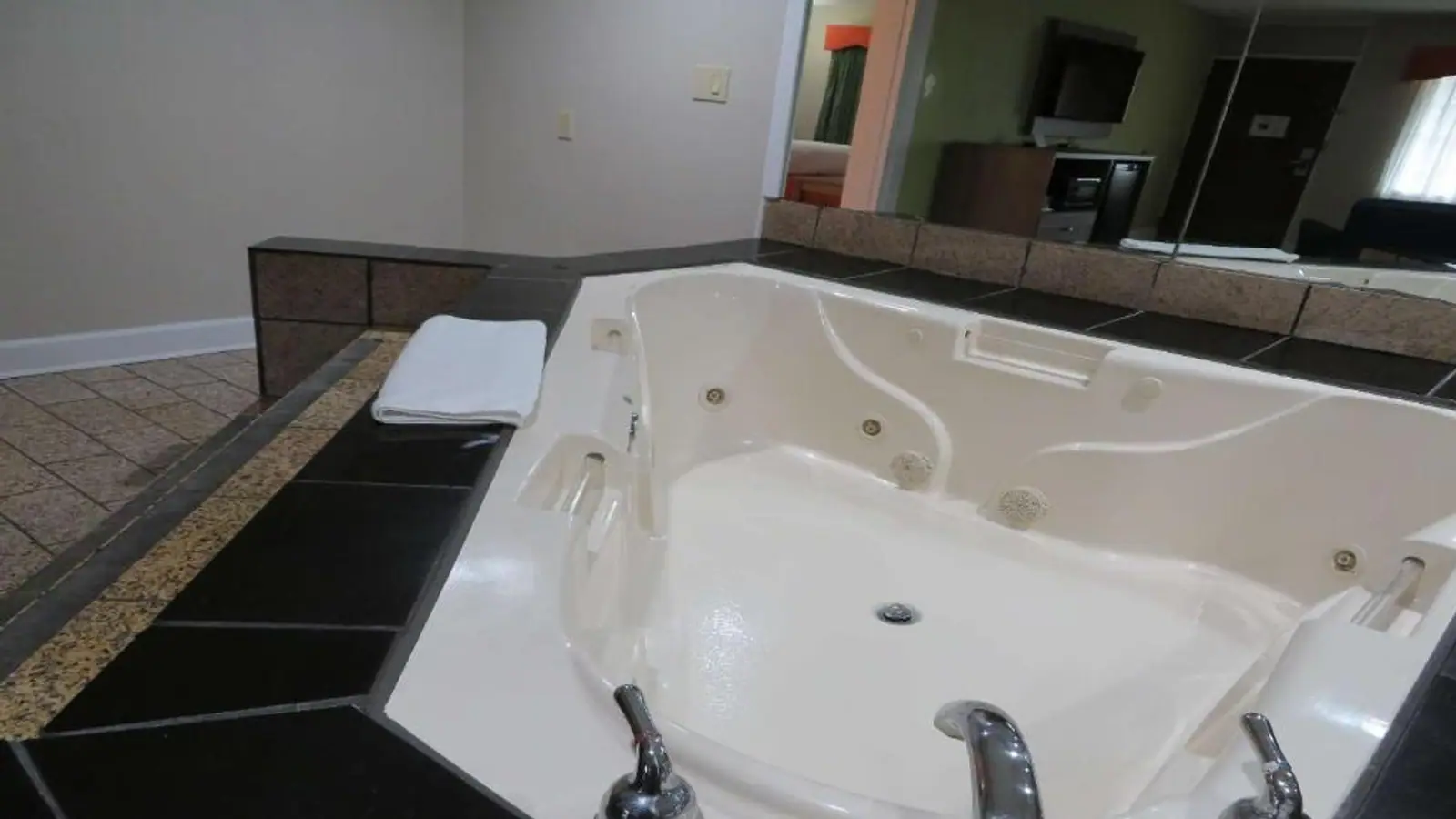 Hotels in Evansville, Indiana
