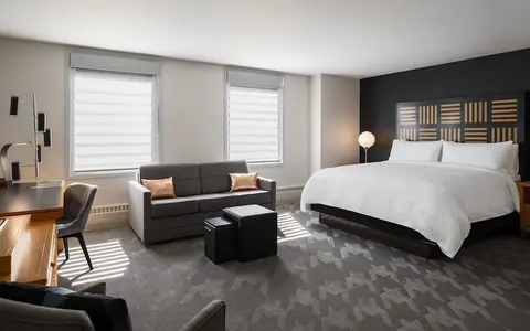 Renaissance Des Moines Savery Hotel