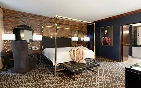 Des Lux Hotel
