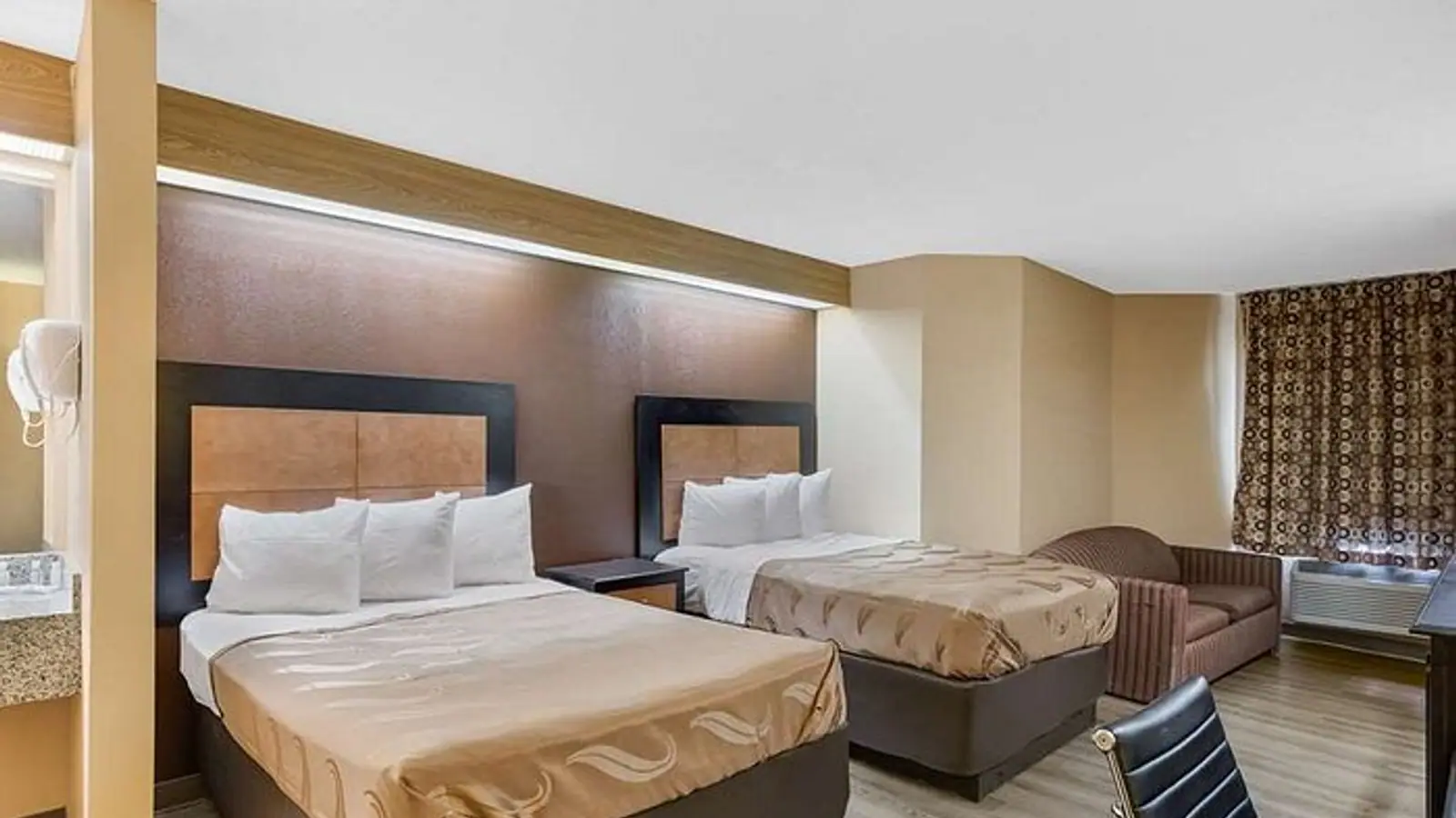 Hotels in Lee's Summit, Missouri