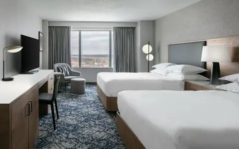 Sheraton Overland Park Hotel at the Convention Center