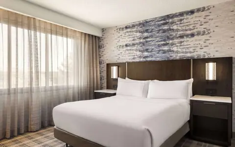 Embassy Suites by Hilton Kansas City Overland Park