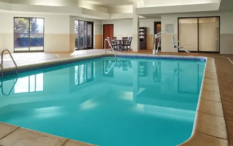 Courtyard by Marriott Kansas City Overland Park/Convention Center