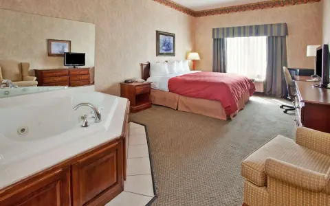Country Inn & Suites by Radisson, Lexington, KY