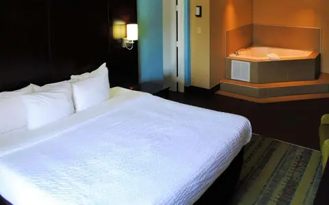 Clarion Hotel Conference Center North