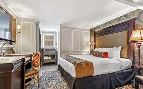 Place d'Armes Hotel