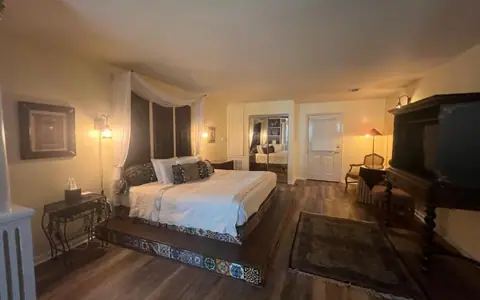 The Historic Michabelle Inn