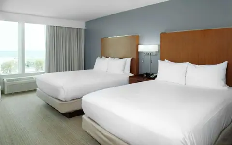 Doubletree By Hilton Hotel Biloxi