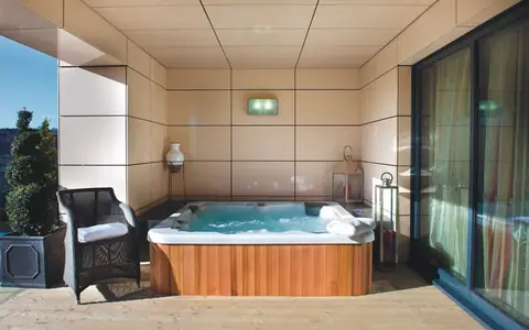 Parc England Boutique Hotel