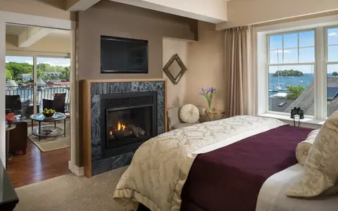 16 Bay View