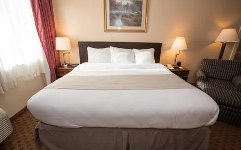 Fireside Inn & Suites Portland
