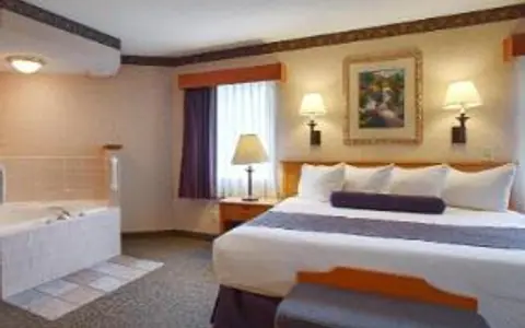 Best Western Plus Executive Court Inn & Conference Center