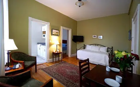 The Salem Inn