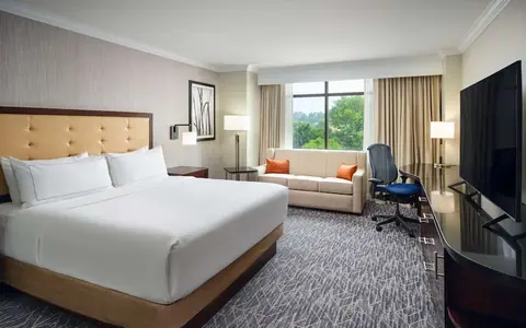 Hilton Richmond Hotel & Spa / Short Pump