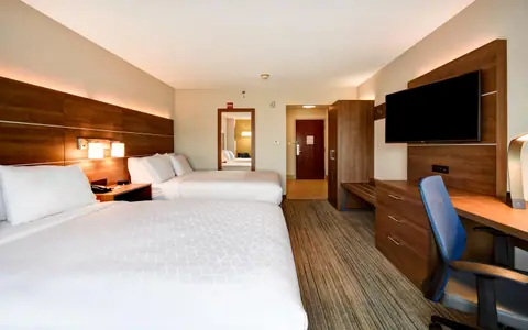 Holiday Inn Express Newport North - Middletown, an IHG Hotel