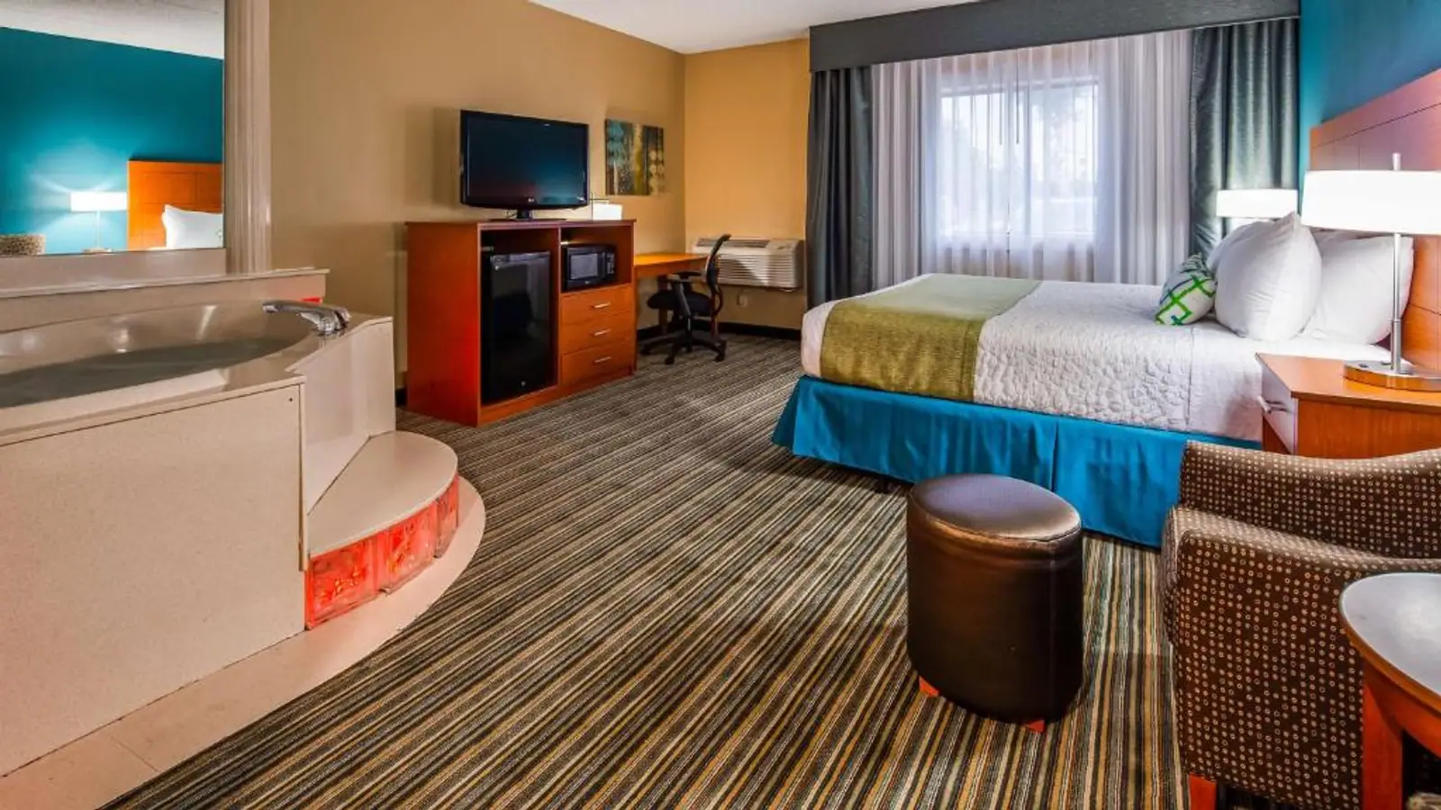Hotels in Warren, Michigan