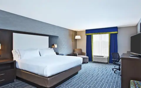 Holiday Inn Express & Suites Ann Arbor West an IHG hotel