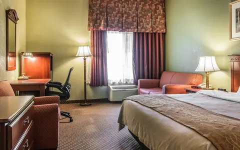 Quality Inn & Suites Ann Arbor Hwy 23