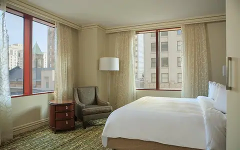Cleveland Marriott Downtown at Key Tower