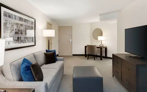 Embassy Suites by Hilton Detroit Troy Auburn Hills