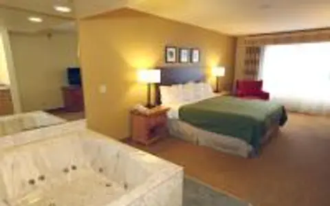 Country Inn & Suites by Radisson, Rochester South, MN