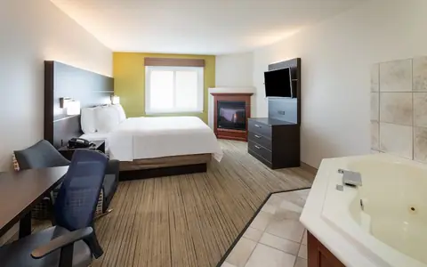 Holiday Inn Express & Suites Minneapolis-Dwtn Conv Ctr, an IHG hotel