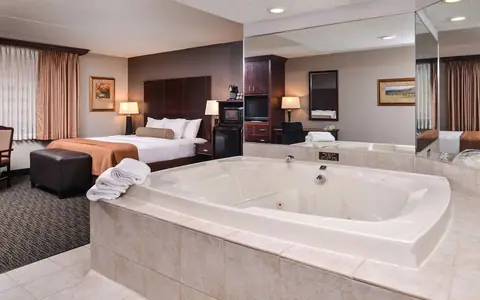 Sheraton Duluth Hotel