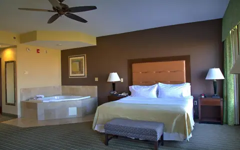 Holiday Inn Pearl - Jackson Area, an IHG hotel